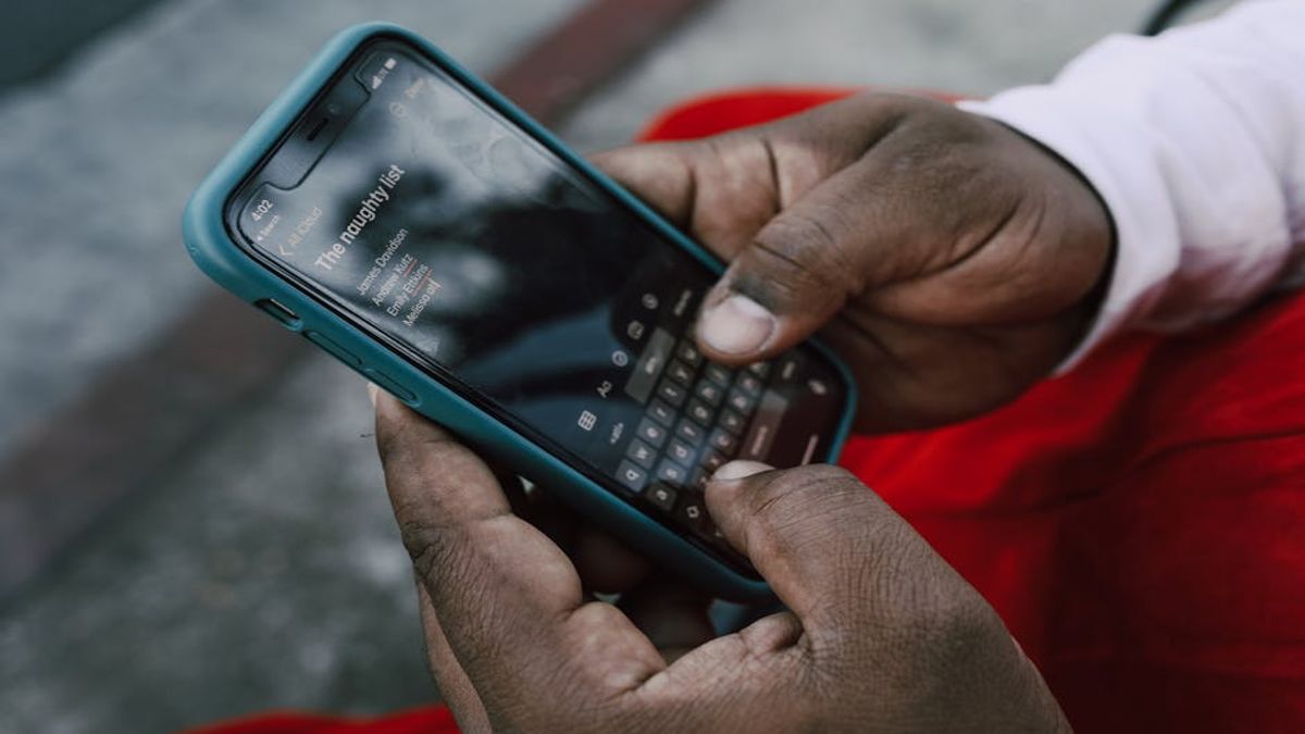 Demystifying TLDs (Top-Level Domains): Beyond .COM, .ORG, and .NET