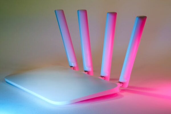 Home Wi-Fi Router Buying Guide: Mesh vs. Traditional and Latest Standards Explained