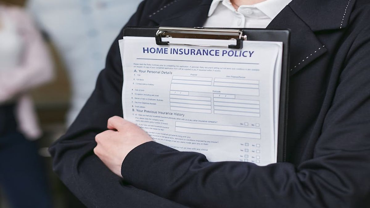 The Essential Guide to Choosing the Right Home Insurance Policy.