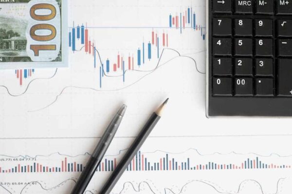 Advanced strategies for reducing your Adjusted Gross Income (AGI) in the USA. - Featured Image