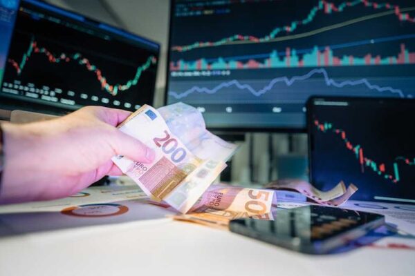 Advanced Tax-Loss Harvesting Strategies for US Investors with Concentrated Stock Positions - Featured Image