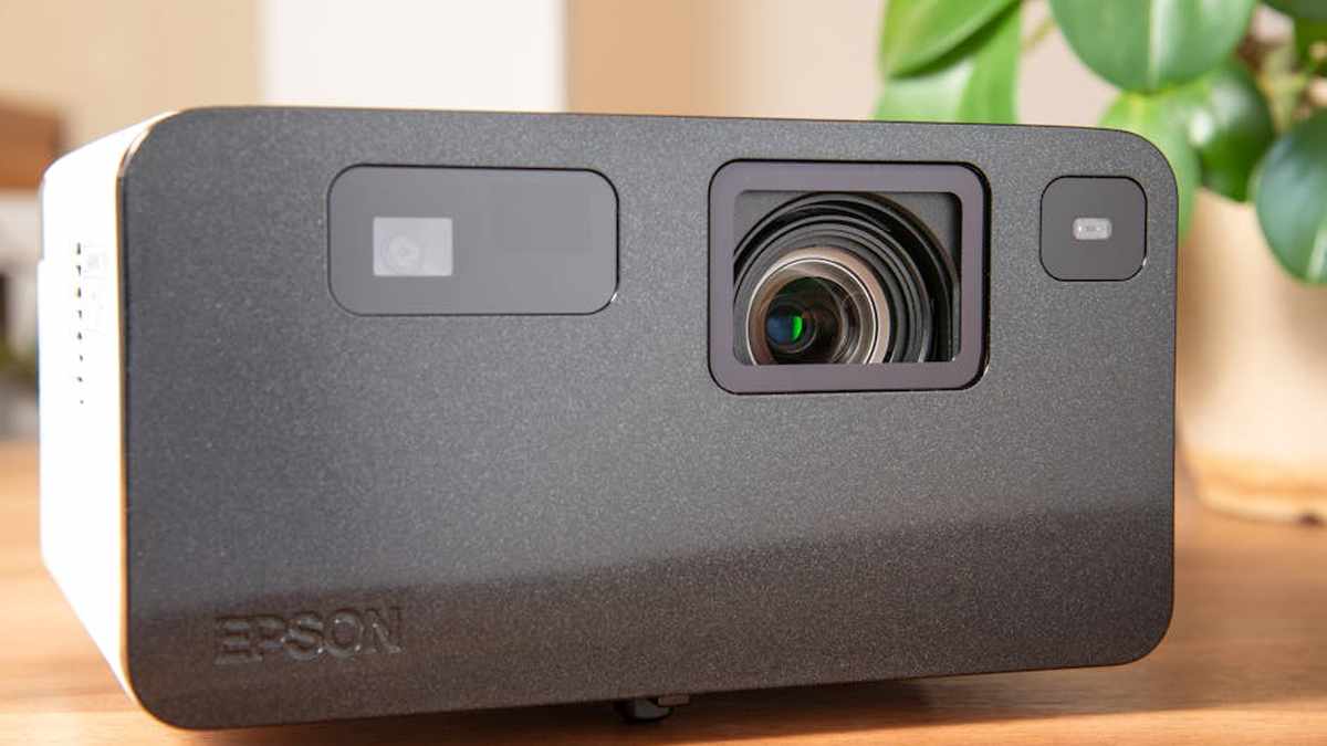 Best Home Theater Projectors for Dedicated Media Rooms: 4K HDR and Brightness - Featured Image