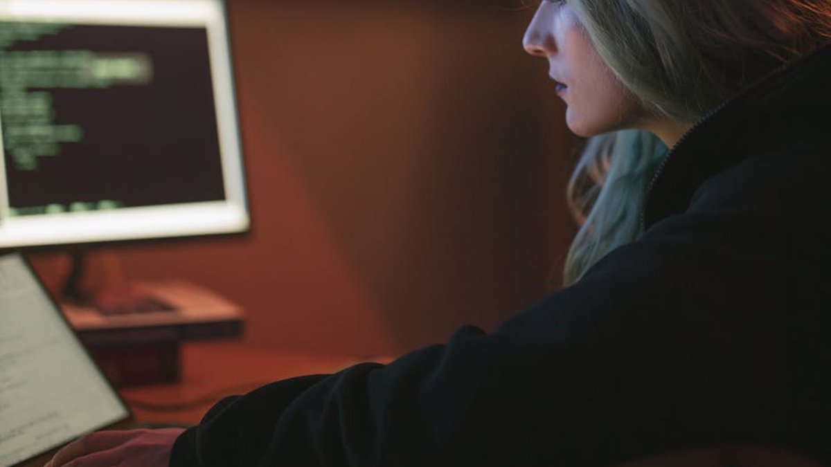 Deep Dive: Using Pipedrive CRM to Optimize Sales Funnels for US B2B Companies. - Featured Image