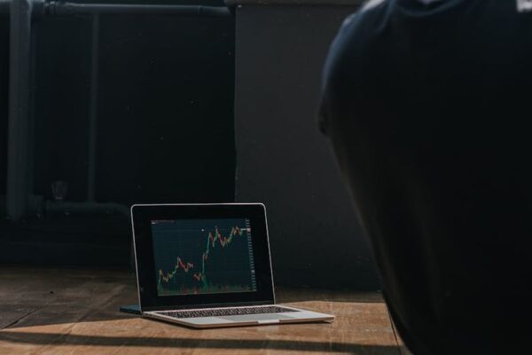 Due Diligence Checklist for Investing in Early-Stage US Startups as an Individual - Featured Image