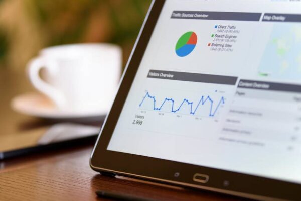Gusto vs. Rippling: Comprehensive HR and Payroll Platform Comparison for US Small Businesses with 10-50 Employees. - Featured Image