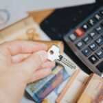 How to evaluate and invest in private real estate debt funds for passive income. - Featured Image