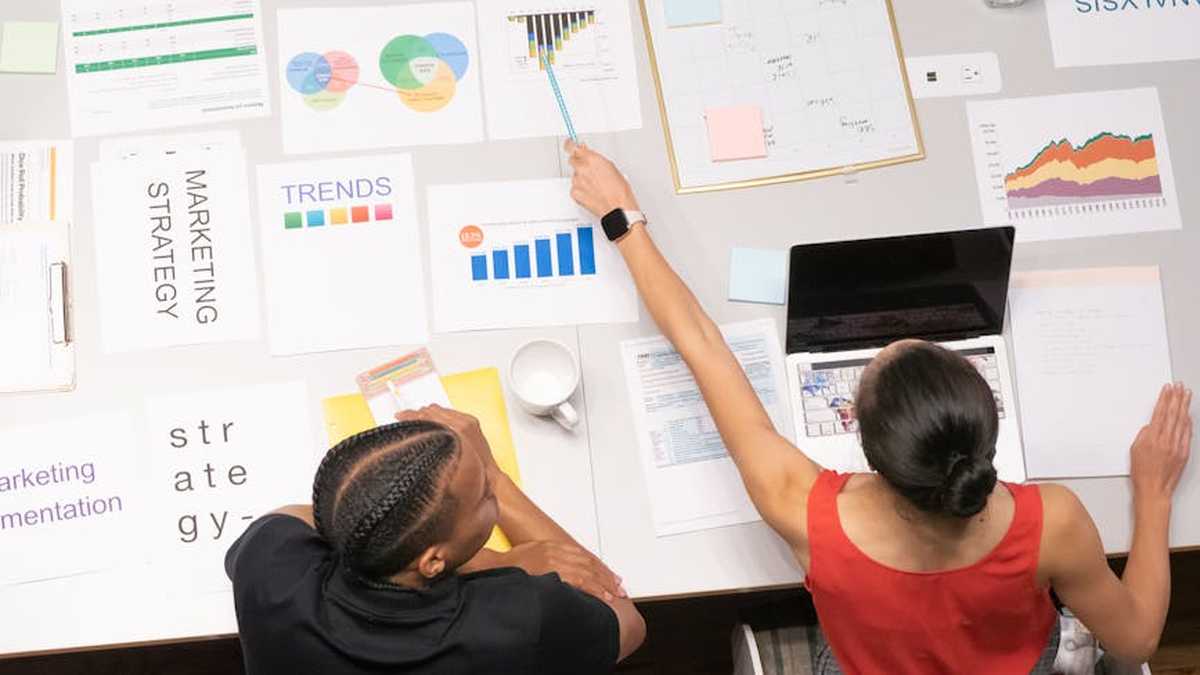 Implementing a Performance Marketing Strategy for High-Growth SaaS in the US - Featured Image