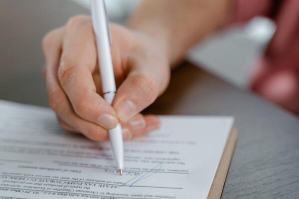 Implementing Intelligent Document Processing (IDP) for Contract Management in US Legal Departments. - Featured Image