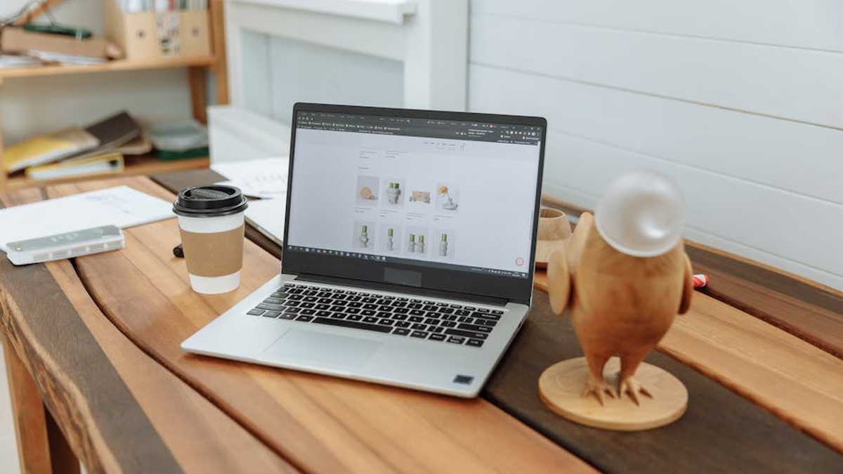 Leveraging Pinterest for driving organic traffic to digital product stores in the USA. - Featured Image