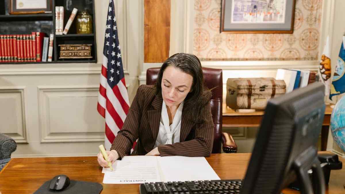 Mastering US State Privacy Laws (CCPA, VCDPA, CPA) for Digital Health App Startups: A Compliance Playbook - Featured Image