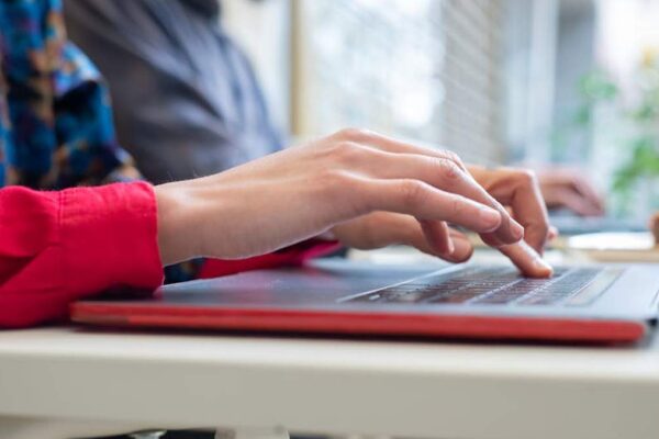 Optimizing email marketing sequences for higher conversions with US subscribers. - Featured Image