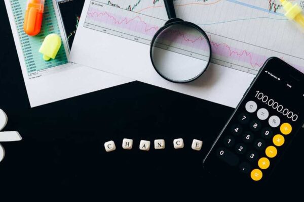 Optimizing your investment strategy to mitigate sequence of returns risk in early retirement. - Featured Image