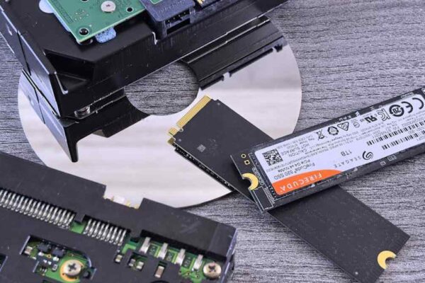 Portable NVMe SSDs for Mac vs. PC: Latency, Throughput, and Real-World File Transfer Tests for Professionals - Featured Image