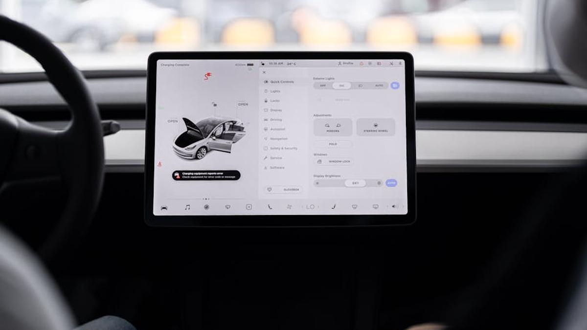 Salesforce Sales Cloud Enterprise Review: Unpacking Features for Large US Corporations. - Featured Image