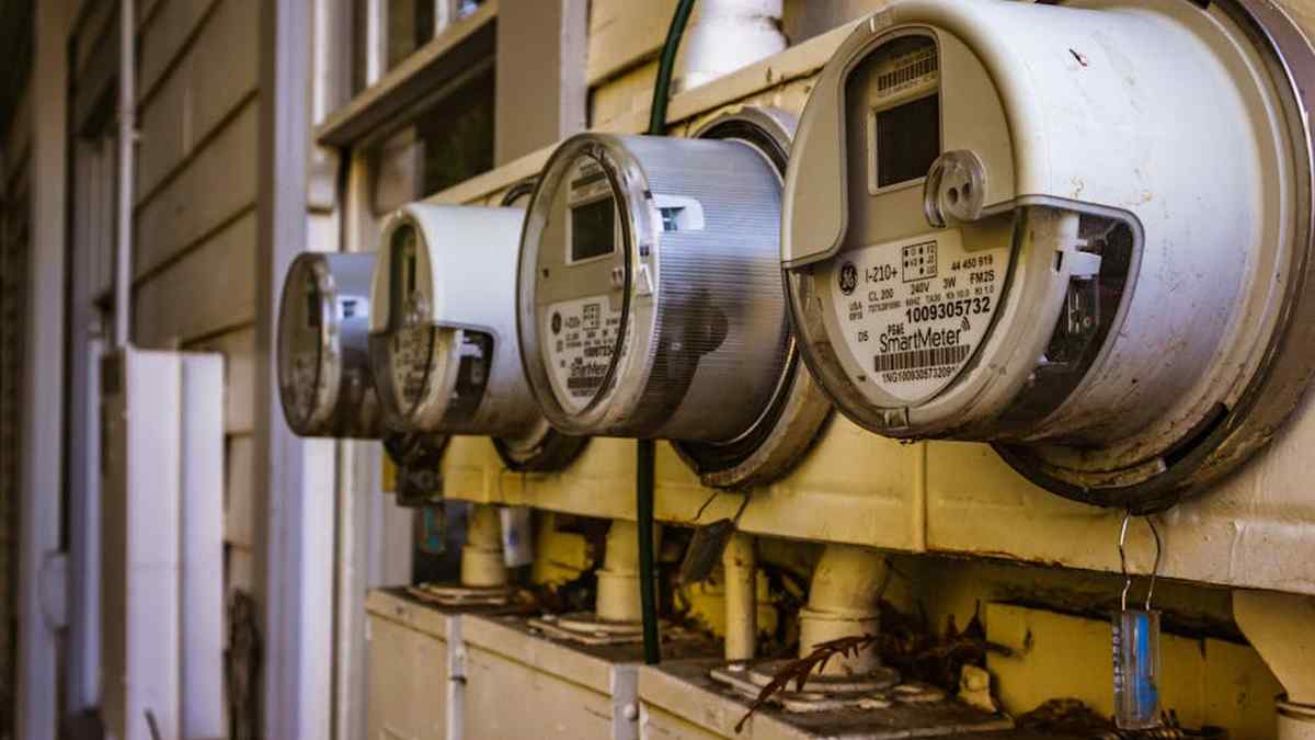 Smart Plugs with Energy Monitoring Features for US Appliance Management - Featured Image