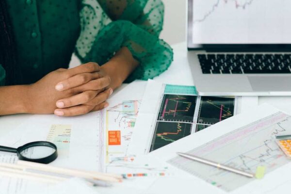 The digital entrepreneur's guide to pre-IPO stock options and restricted stock units (RSUs). - Featured Image