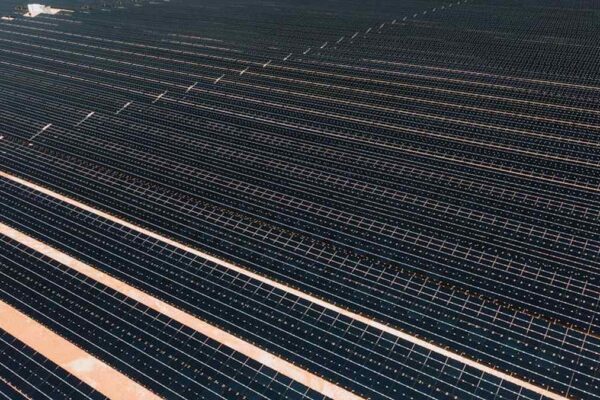 The Impact of AI on US Energy Grid Optimization and Renewable Resource Management. - Featured Image