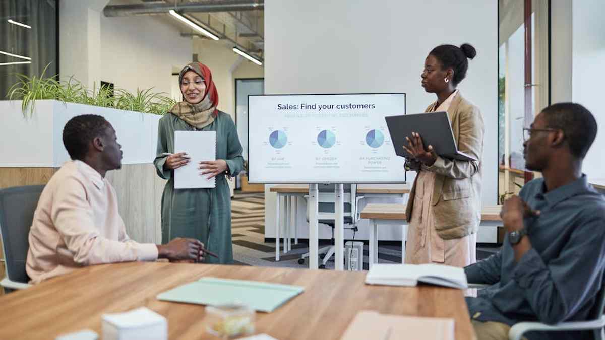 The Impact of SOC 2 Compliance on B2B SaaS Sales Cycles in the US - Featured Image