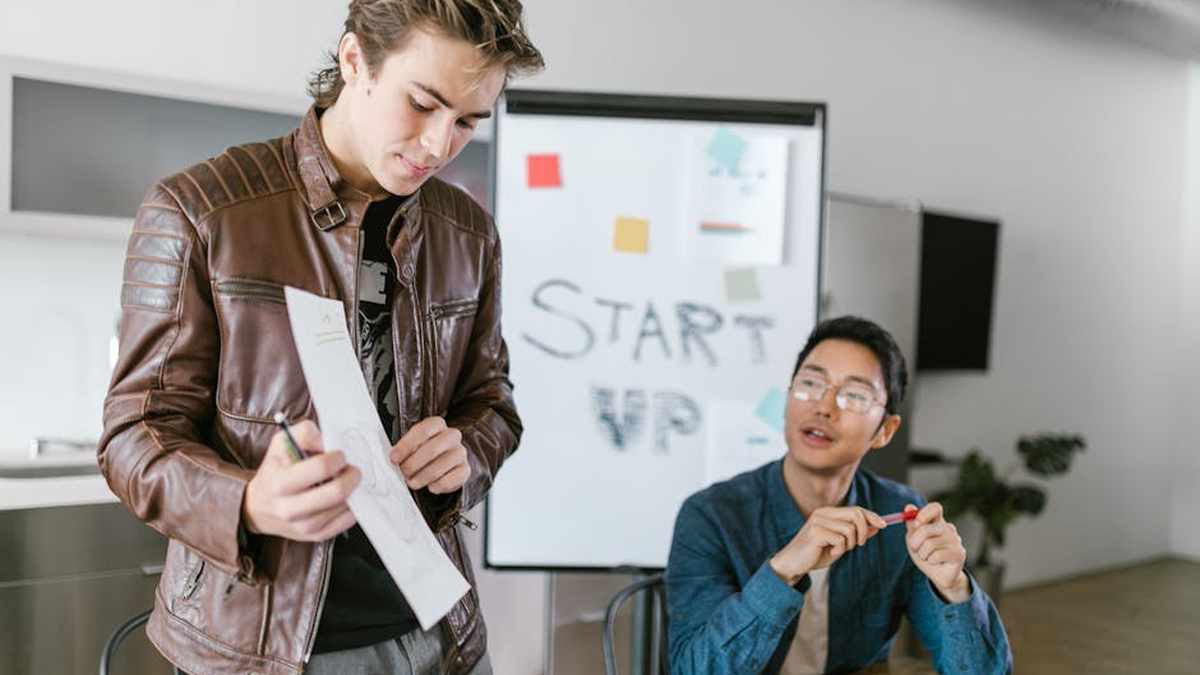 The Role of Strategic Partnerships in Accelerating Market Penetration for New SaaS - Featured Image