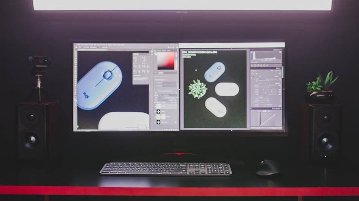 ULTRAWIDE vs. Dual 4K Monitors: A Productivity and Gaming Deep Dive for Professional Desktop Setups in the USA - Featured Image