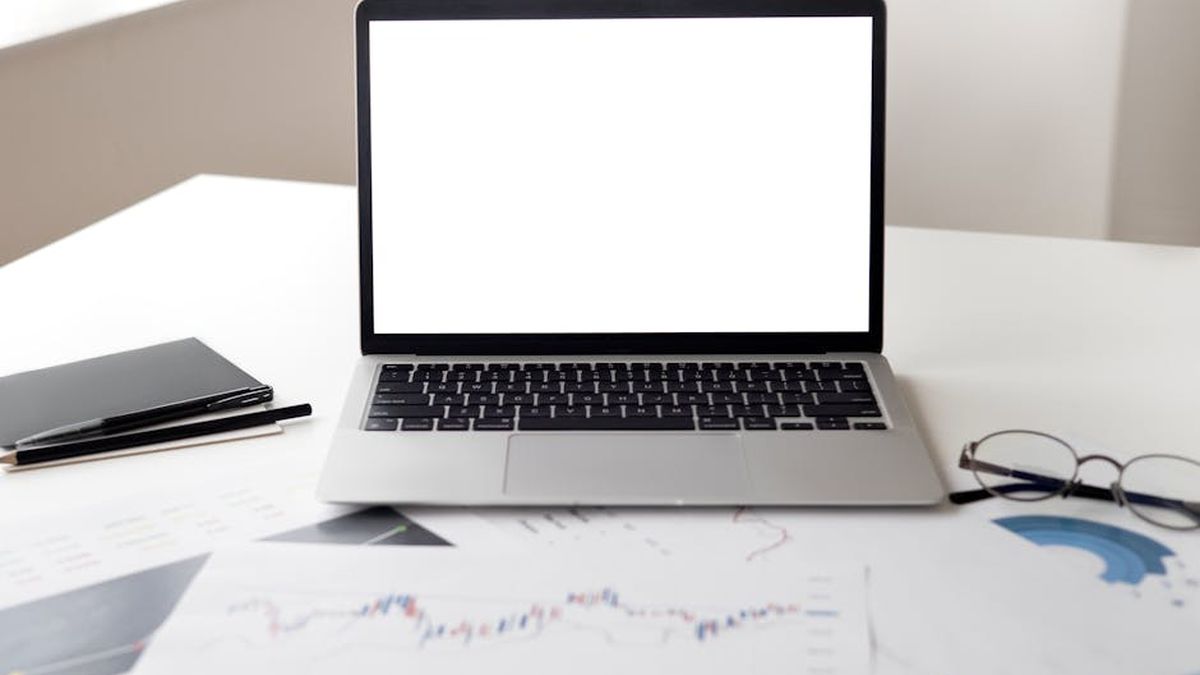 Understanding the tax implications of selling a SaaS business as a USA founder. - Featured Image