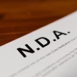 U.S. digital entrepreneurs' guide to FTC endorsement disclosures and influencer marketing agreement compliance - Featured Image