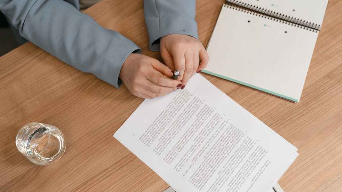 Zoho One Review: The All-in-One Business Suite for US Startups and SMBs. - Featured Image